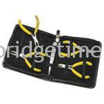 Mini Plier Set of 4 plus Tweezer in Wallet